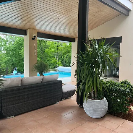 Guest house La Diane, Maison D'hotes,