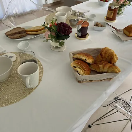 Guest house La Diane, Maison D'hotes,